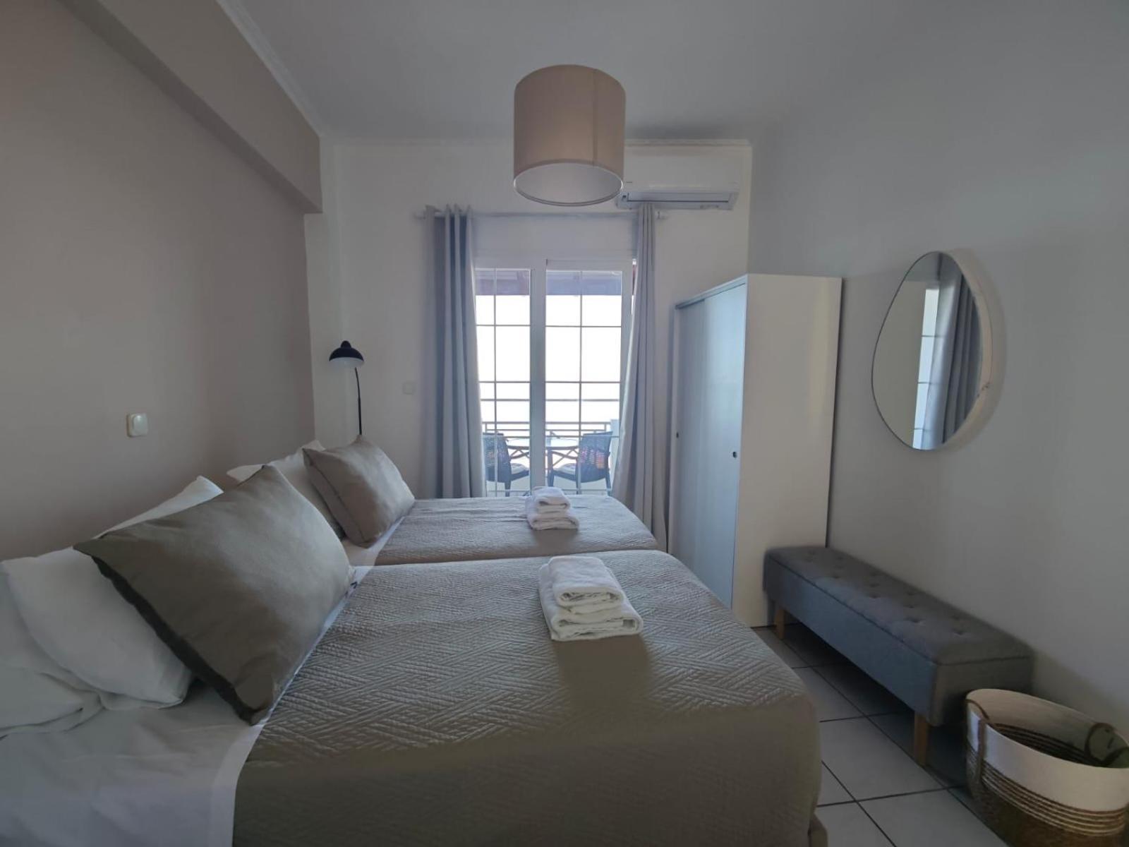 Nereides Apartments Агиос-Гордиос Экстерьер фото