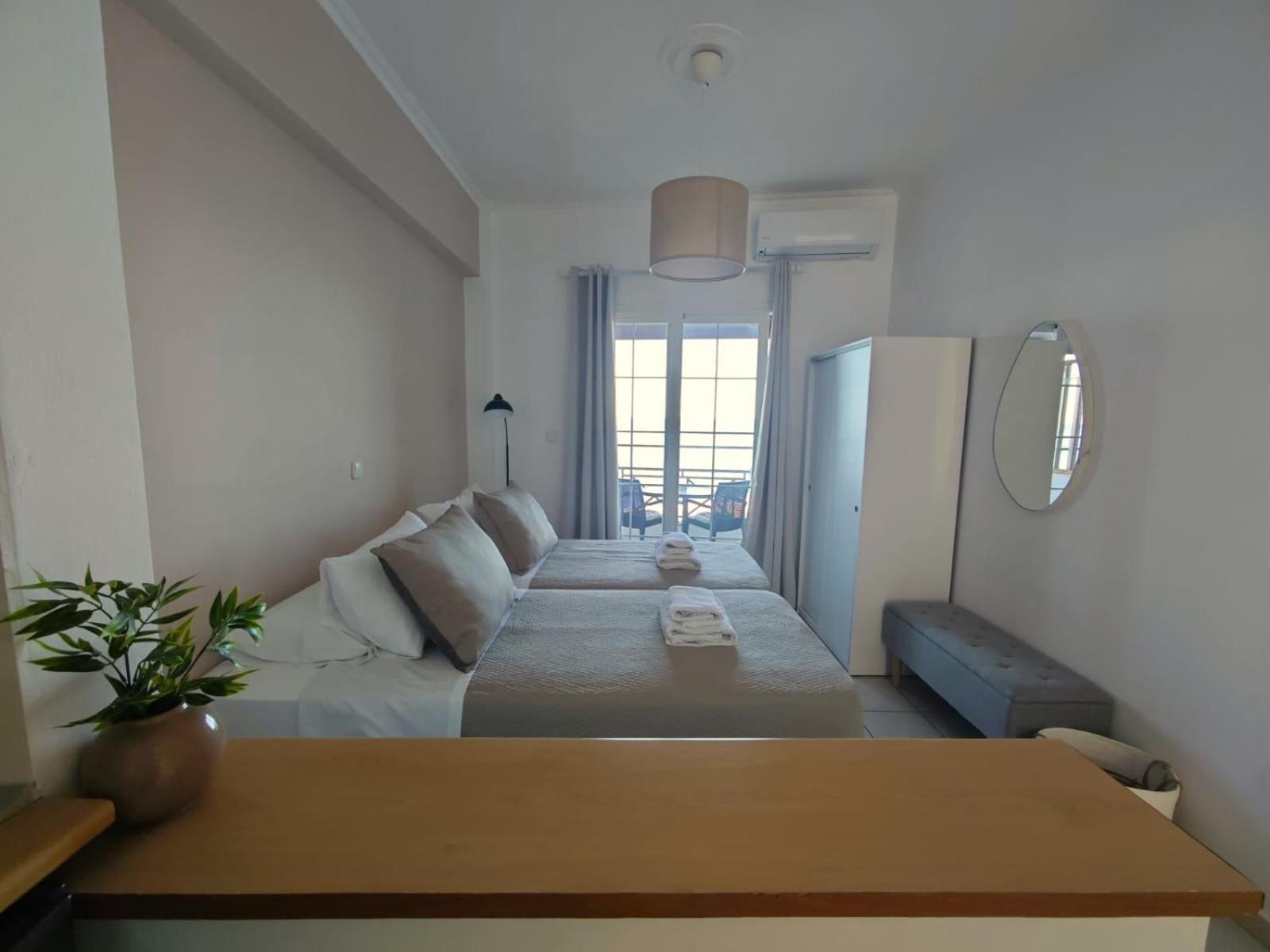 Nereides Apartments Агиос-Гордиос Экстерьер фото